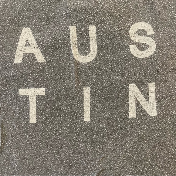 URBAN OUTFITTERS Distressed Tee - Picture 2 of 6